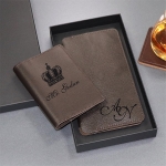 Подарочный набор портмоне и обложка для паспорта с гравировкой Nord, цвет коричневый