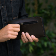 Портмоне на молнии с гравировкой "Авиатор", цвет коричневый