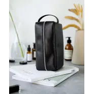 Кожаный несессер с гравировкой, цвет черный