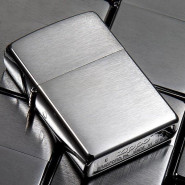 Зажигалка Zippo матовая с именной гравировкой "Пламя"