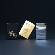 Зажигалка Zippo с гравировкой. Цвет золото