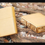 Зажигалка Zippo с гравировкой. Цвет золото