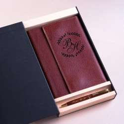 Подарочный набор кожаный ежедневник и ручка Pierre Cardin с гравировкой "Мичиган", цвет коричневый