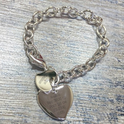 Браслет на рождение ребенка с гравировкой "Два сердца"