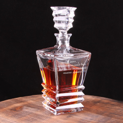 Штоф для виски с гравировкой "Рокки"