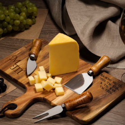 Набор для сыра с гравировкой «Эмменталь»