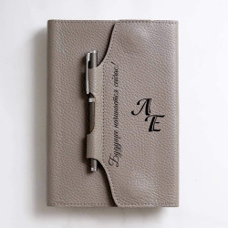 Кожаный ежедневник с персональной гравировкой "Compass", цвет серый