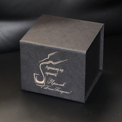 Подарочная коробка для стаканов с гравировкой