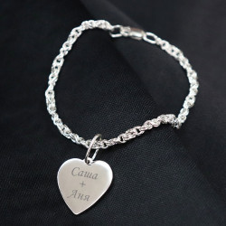 Серебряный браслет с гравировкой "Афина"