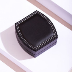 Подарочная коробка для запонок с персональной гравировкой из экокожи