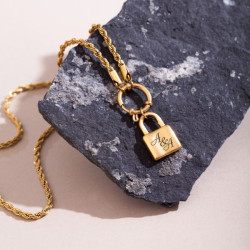 Кулон с персональной гравировкой "Nova",цвет золотой