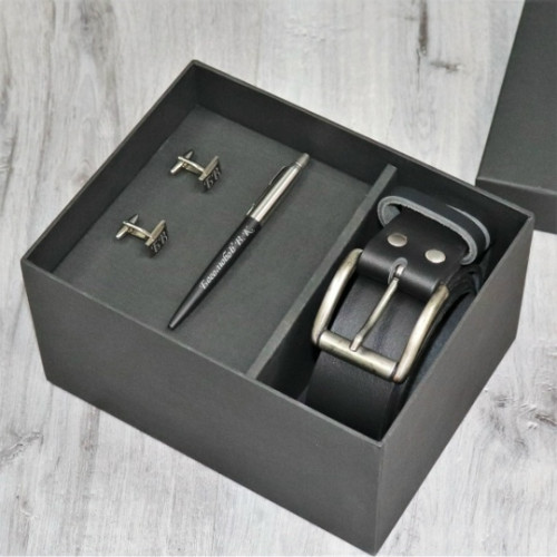 Подарочный набор мужских аксессуаров с персональной гравировкой "Шамблес"