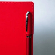 Именной ежедневник с гибкой обложкой, покрытием soft touch «Дженга», цвет красный