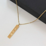 Кулон с гравировкой "Селена", цвет золото