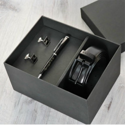 Подарочный набор мужских аксессуаров с персональной гравировкой "Треви"