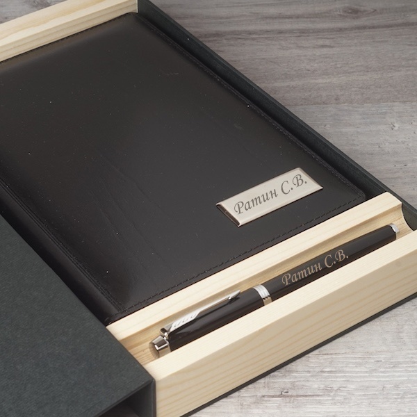 Набор кожаный ежедневник и ручка Parker в подарочной коробке с гравировкой Тауэр