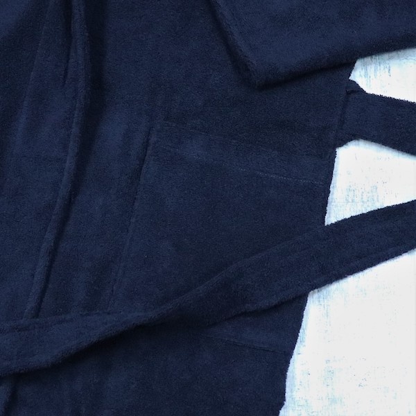 Махровый халат с именной вышивкой темно-синий
