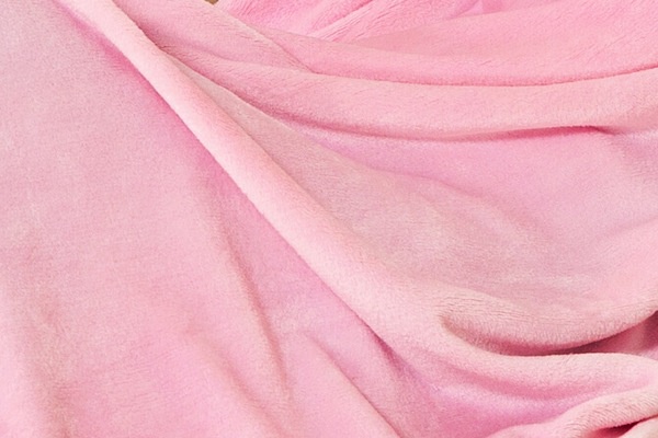 Элитный плед с вышивкой, розовый