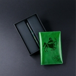Подарочный набор обложка для паспорта и ручка Pierre Cardin с гравировкой Монмарт, цвет зеленый