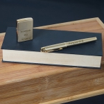 Подарочный набор ручка Parker и зажигалка Zippo Золотой век с гравировкой