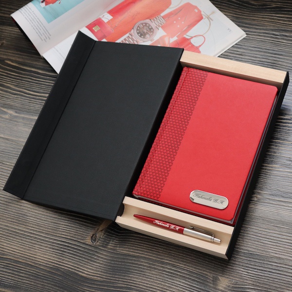 Подарочный набор ежедневник и ручка Parker с гравировкой Red-3