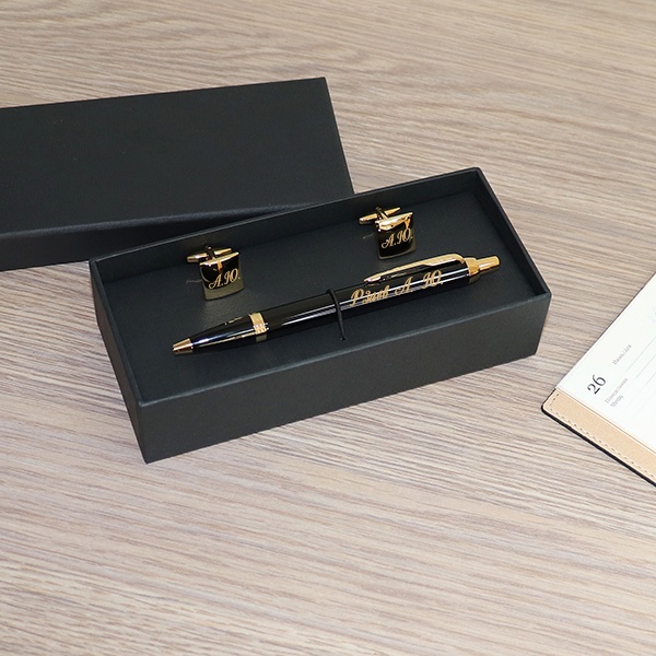 Подарочный набор ручка Parker и запонки с гравировкой Дипломат